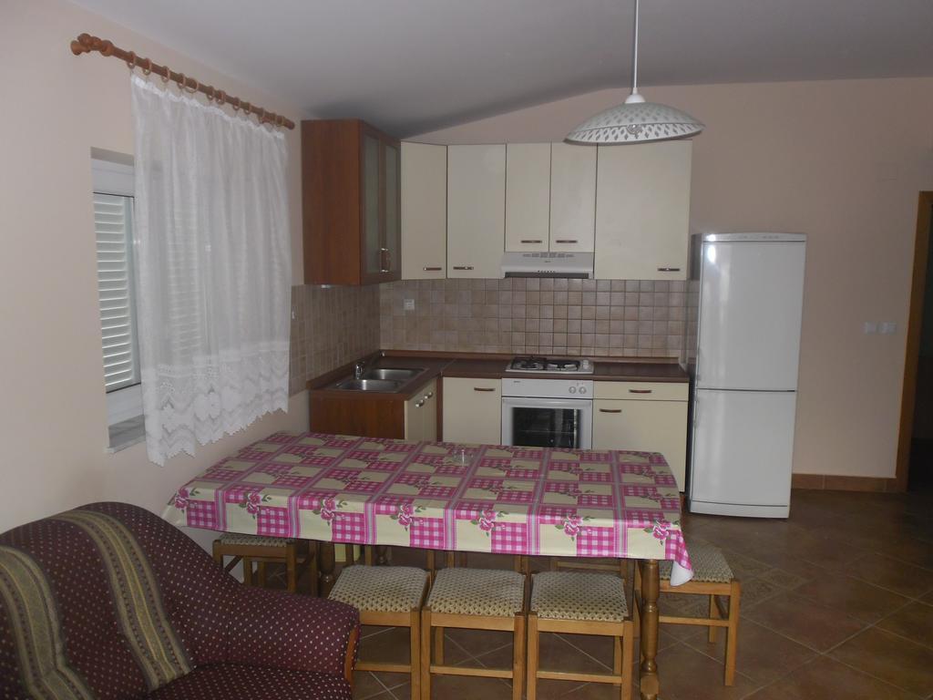 Apartments Golubic Sveti Petar  Ruang foto
