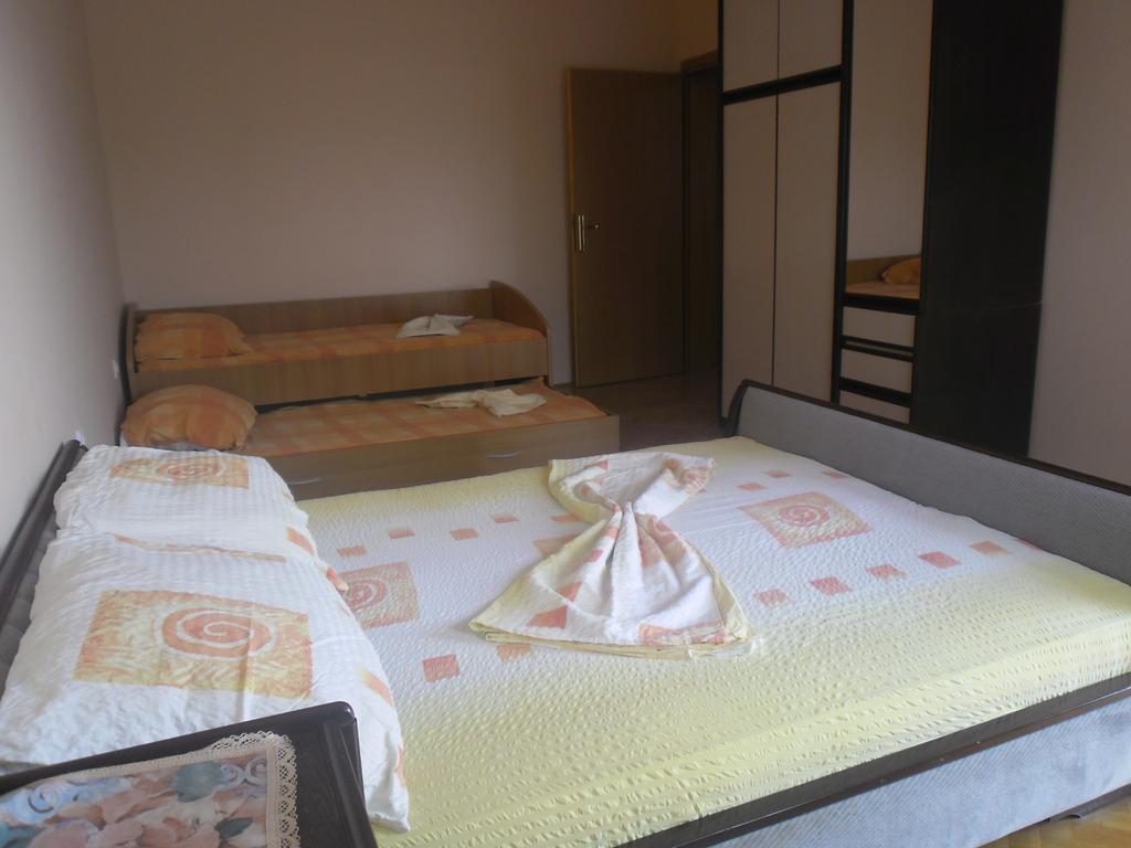 Apartments Golubic Sveti Petar  Ruang foto